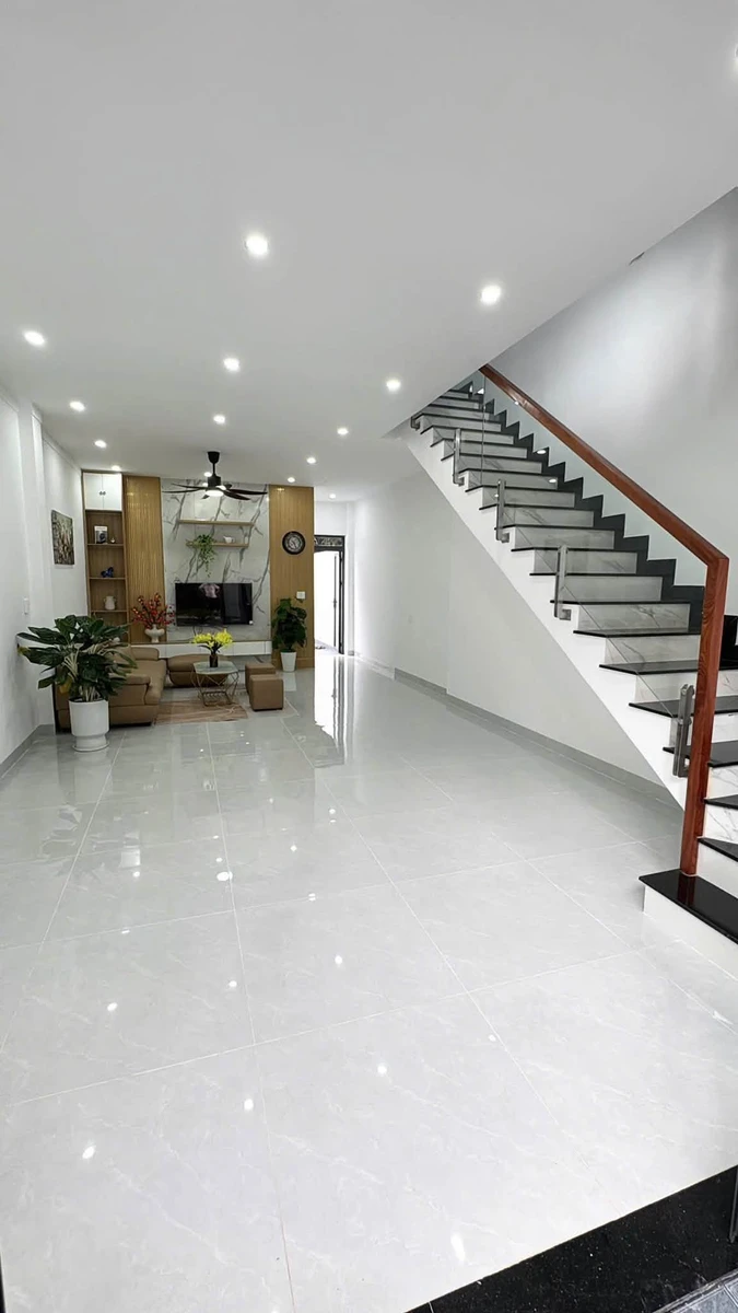 Bán nhà 3 phòng ngủ 80m² Nguyễn Duy Trịnh Quận 9 - Ảnh thu nhỏ 2