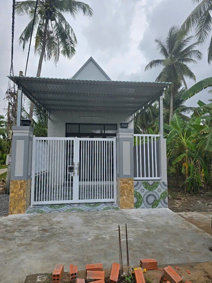 Bán nhà mới 126m² 3 phòng ngủ Bình Phú, Bến Tre - Ảnh 1