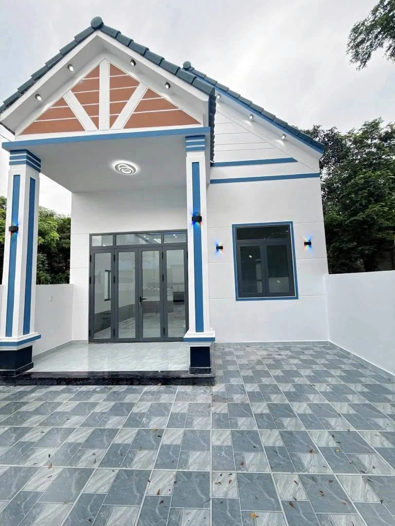 Nhà 3 phòng ngủ Tân Định Bến Cát 104m² giá 1.9 tỷ - Ảnh 1