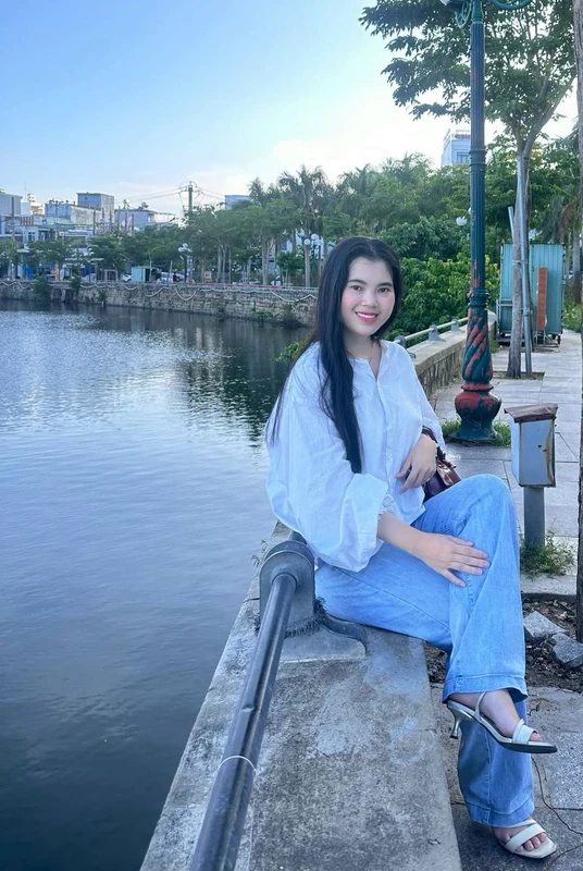 Bán nhà hẻm rộng Ngô Mây, 3 tầng 3 phòng ngủ, 25-27m2, Quy Nhơn