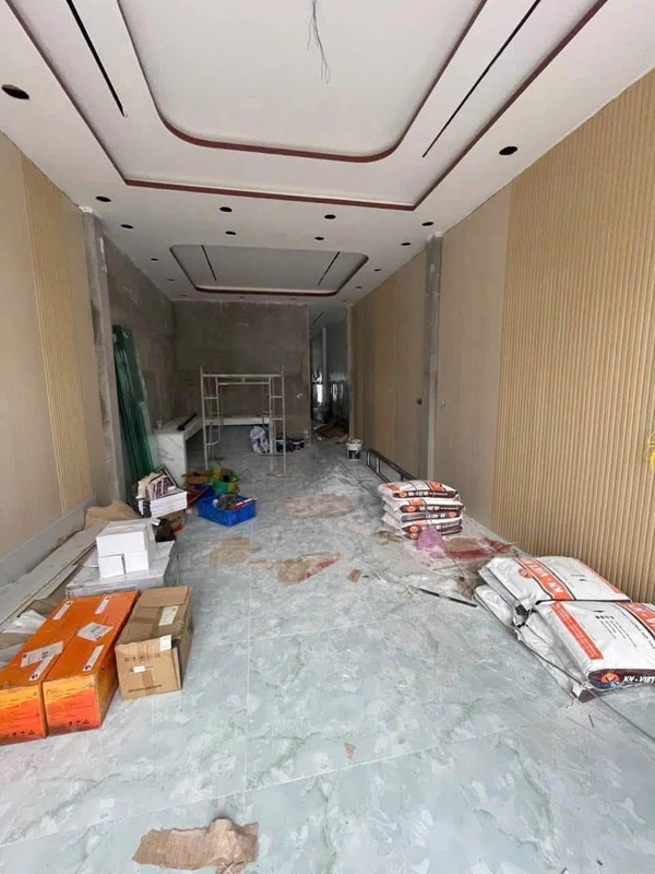 Bán nhà 3 phòng ngủ 4,2x31m có hoàn công, sổ sẵn tại Đức Hòa Hạ, Long An