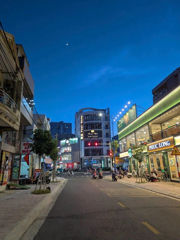 Bán tòa nhà mặt tiền Lê Hồng Phong 1.000m² Q.4 - 7 tỷ