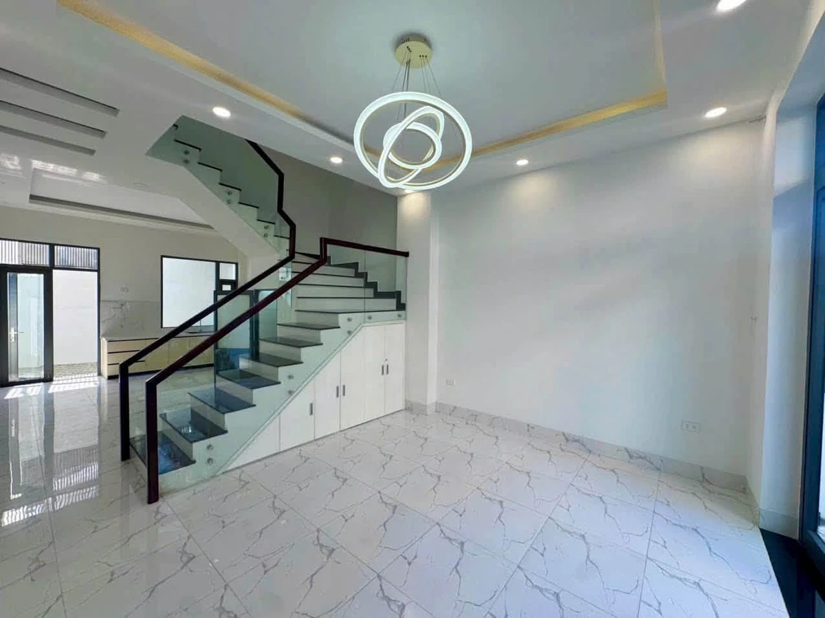 Bán nhà 3 tầng mới xây 208,5m2 Tháp Bà, Nha Trang - Ảnh 1