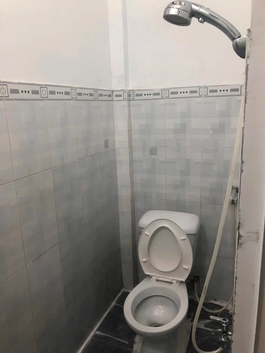 Bán nhà 1 trệt 1 lửng 1 lầu 3PN, 3,2x7m, hẻm Đặng Thúc Vịnh, Quận 12, giá 1,05 tỷ - Ảnh thu nhỏ 4