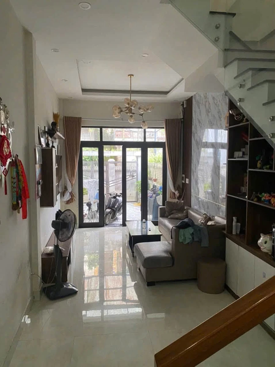 Bán nhà 2 tầng mặt tiền 107m2 Phan Chu Trinh, Huế - 3,8 tỷ - Ảnh thu nhỏ 5