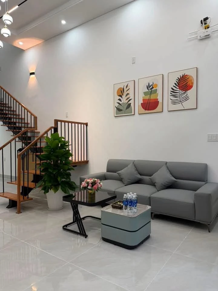 Bán nhà cấp 4 120m² 2PN Tôn Đức Thắng, sân vườn full nội thất - Ảnh thu nhỏ 4