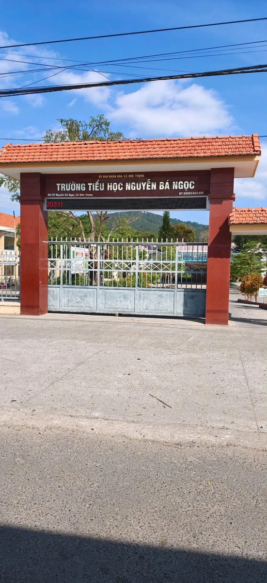 Bán lô đất 135 m² gần trường Nguyễn Bá Ngọc, 1 tỷ 3 - Ảnh 1