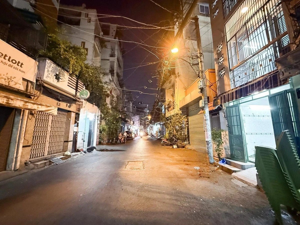 Bán nhà 2PN Phú Nhuận 40m2 giáp Quận 3, 6 tỷ - Ảnh 1