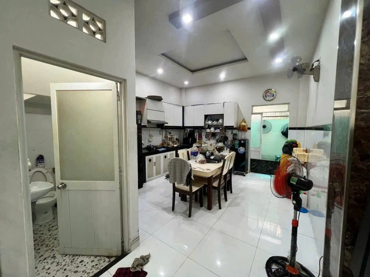 Bán nhà phố 5PN 6WC 54,5m² Tám Danh Quận 8 - Ảnh thu nhỏ 4