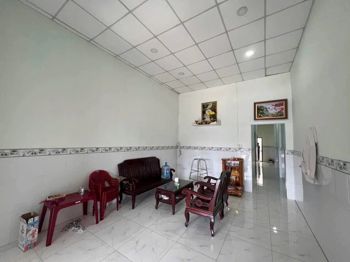 Nhà mặt tiền kinh doanh Lê Quang Đạo, Phan Thiết, 80m2, 2,3 tỷ - Ảnh thu nhỏ 4