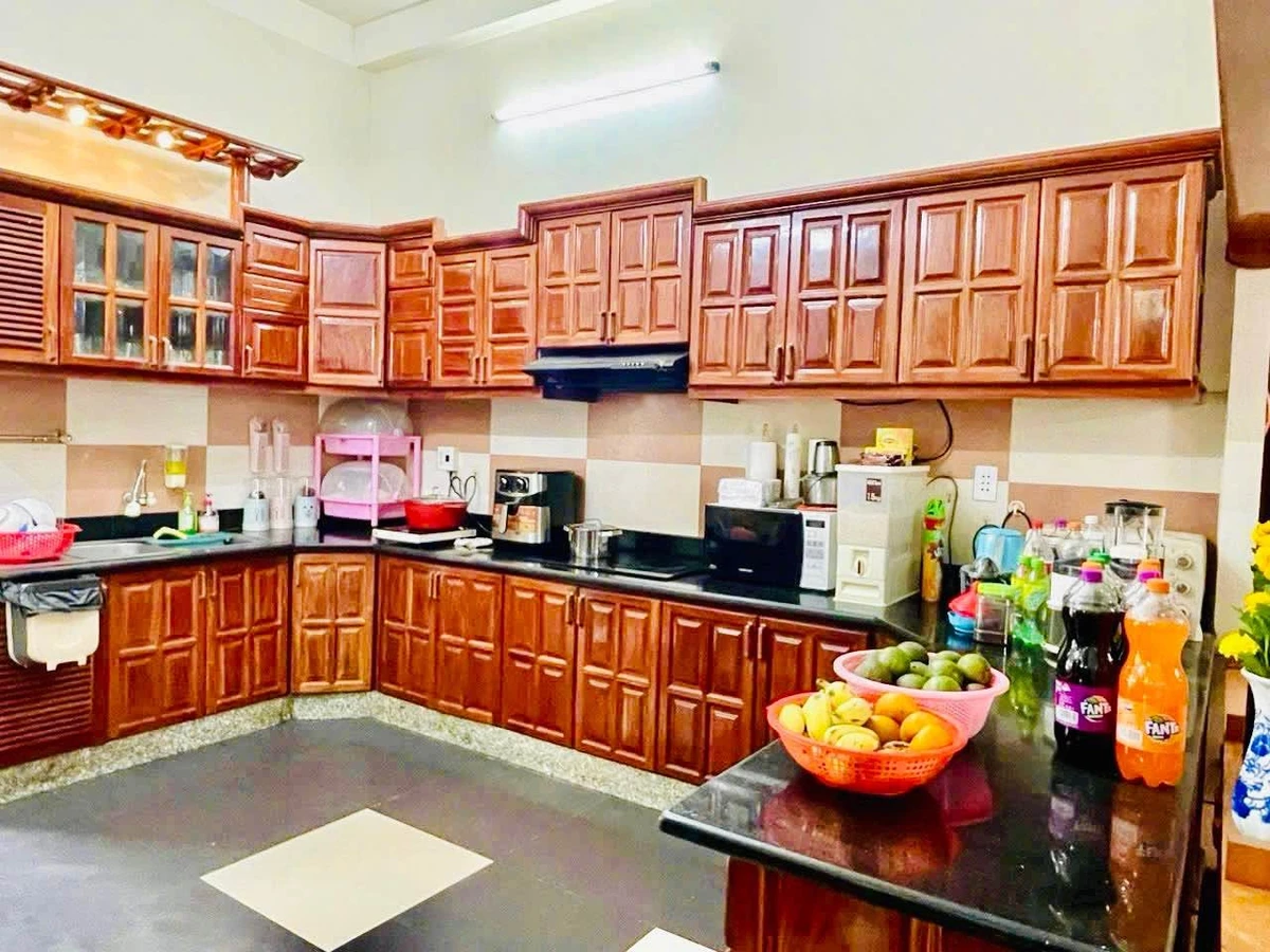 Bán nhà mái Thái 300m2, 4PN, 5WC mặt tiền 12m Phan Rang - Ảnh thu nhỏ 2