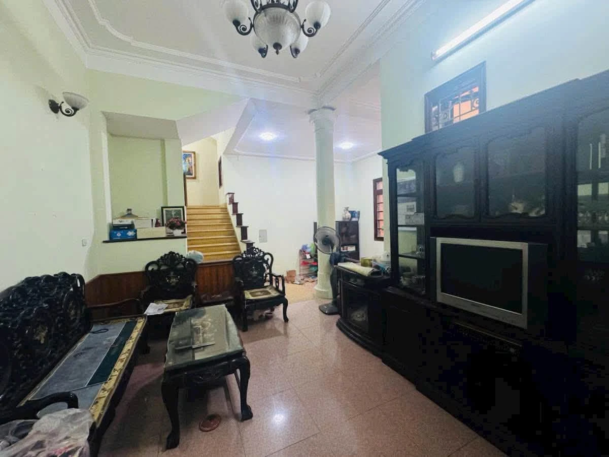 Bán nhà 3 tầng 120m2 giá 31 tỷ gần Hồ Tây, Cầu Giấy - Ảnh thu nhỏ 5