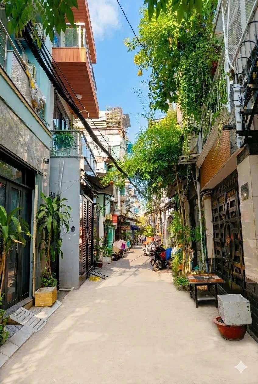 Bán nhà hẻm xe hơi 40m2, 4 phòng ngủ Phường 10, Tân Bình - Ảnh 1