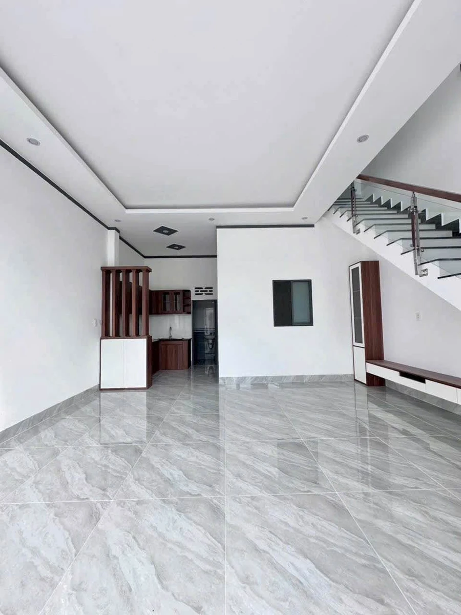 Bán nhà mặt tiền 5x18 sổ riêng Trảng Dài 2 tỷ 150 - Ảnh thu nhỏ 3