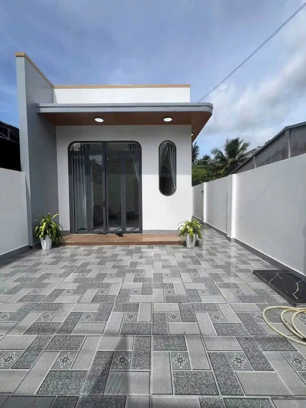 Bán nhà hẻm 43 Phạm Hùng, 6x49.6m, 3PN, Tây Ninh