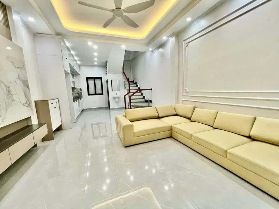 Bán nhà 4 tầng 42m2 ngõ phố Thư Trung Hải Phòng 3 tỷ 950 - Ảnh 1