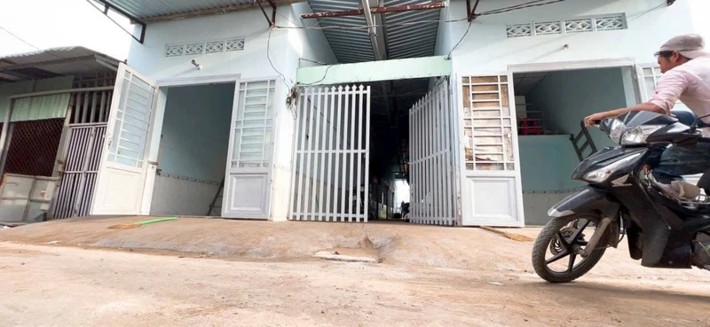 Bán dãy nhà trọ 200m² tại KCN Hoàng Gia 2 tỷ
