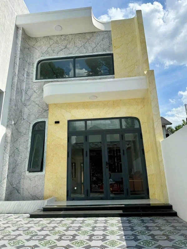 Bán shophouse 105m² Mỹ Phước 3, Bến Cát, giá 2 tỷ 3