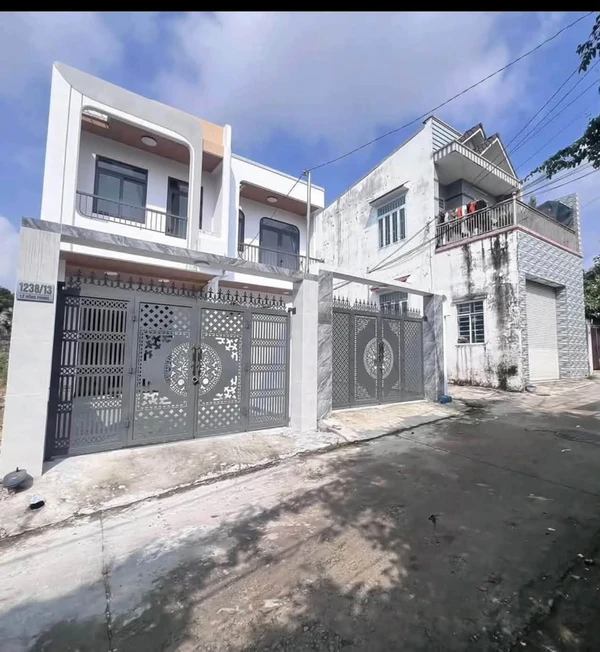Nhà bán 1 trệt 1 lầu 3PN Phú Thọ Bình Dương 80m² 3.5 tỷ