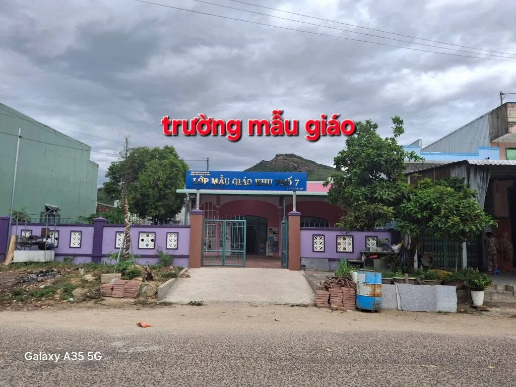Bán nhà mặt tiền 74m2 Bùi Thị Xuân Quy Nhơn - 1 tỷ - Ảnh thu nhỏ 3