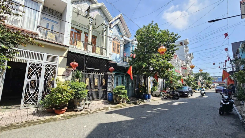 Bán nhà 1 trệt 1 lầu sân ô tô 69m² An Phú, Thuận An 3,7 tỷ