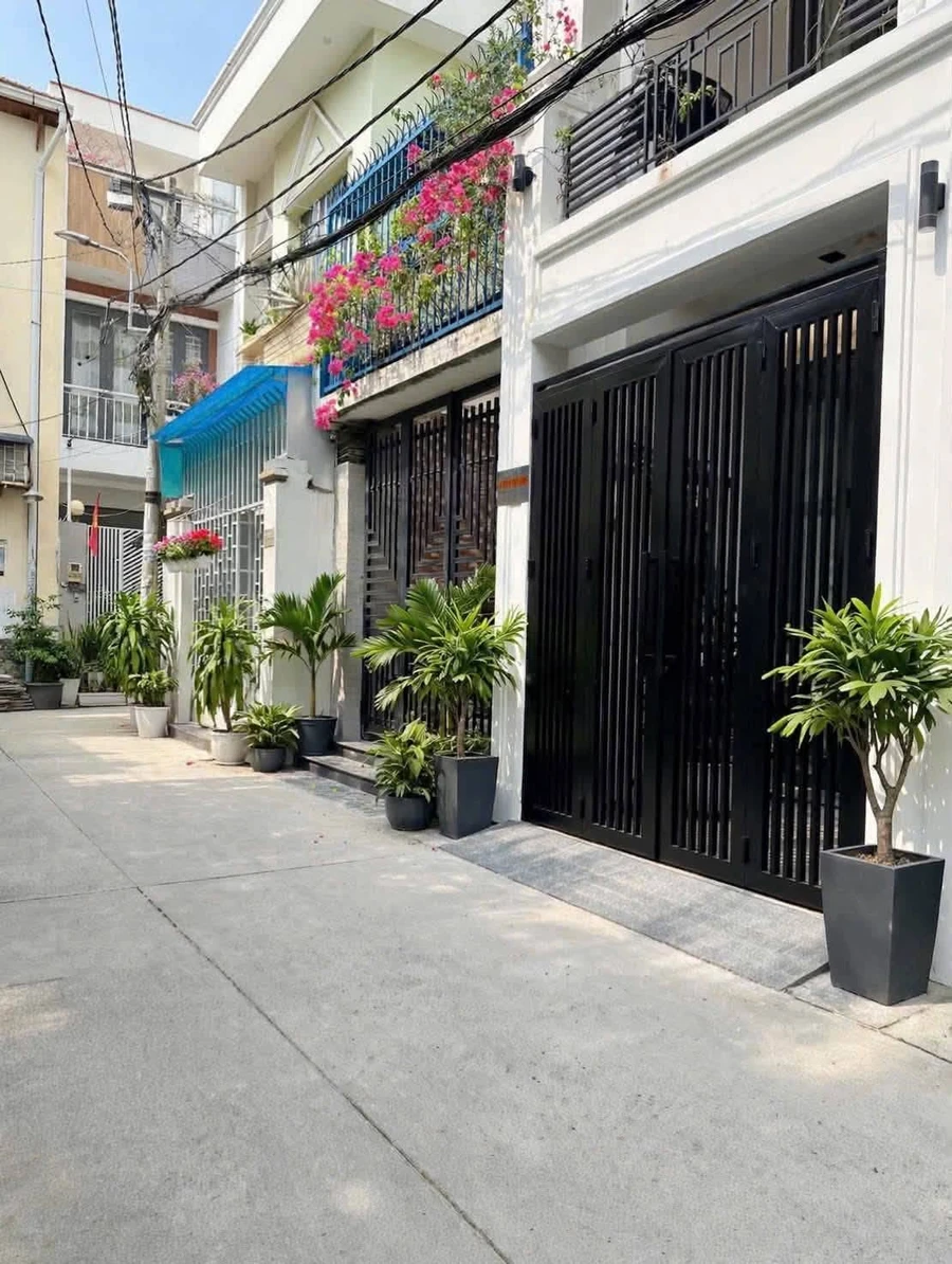 Bán nhà hẻm xe hơi 100m² 4 phòng ngủ Nguyễn Văn Lượng - Ảnh thu nhỏ 2