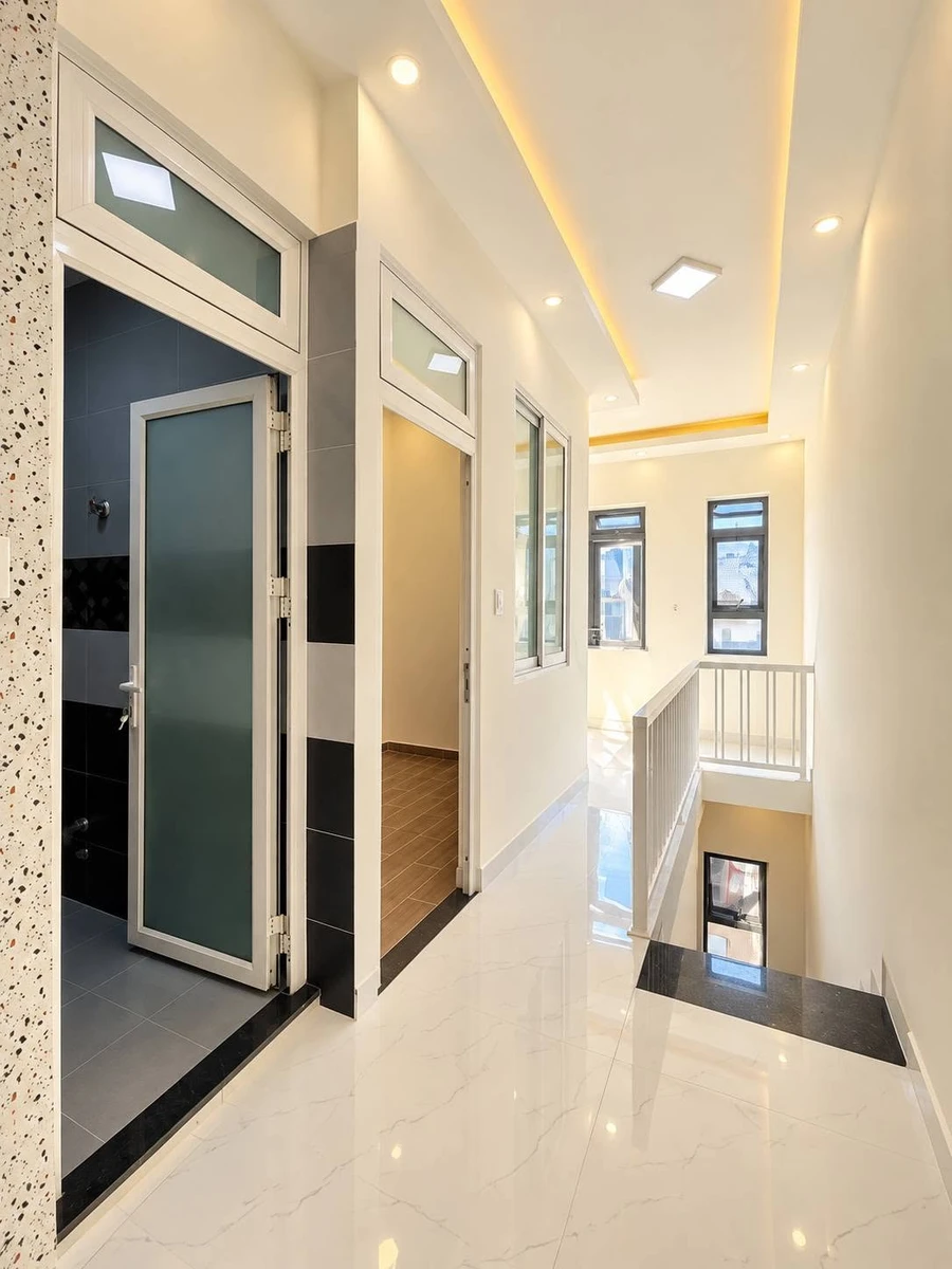 Bán nhà mới 1 trệt 1 lầu 3 phòng ngủ 86m² đường Ngô Thì Sỹ, Đà Lạt giá 3,3 tỷ - Ảnh thu nhỏ 3