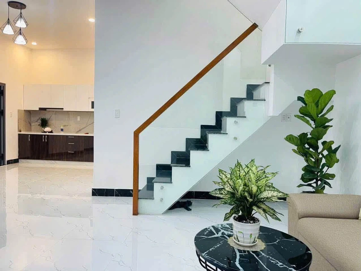 Bán nhà 3 phòng ngủ 50m2 trung tâm Biên Hoà 2.7 tỷ - Ảnh thu nhỏ 2