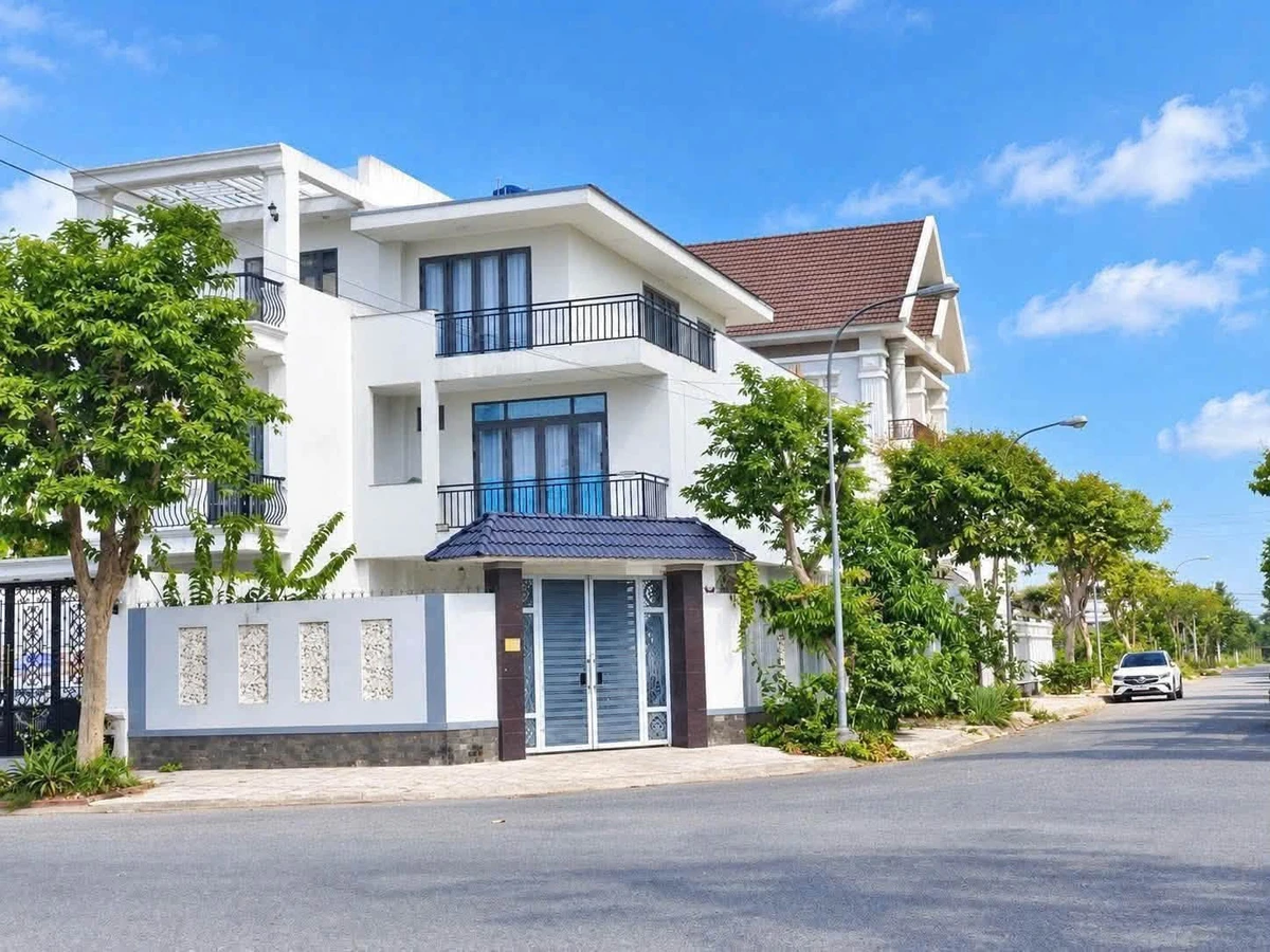 Nhà 3 tầng 205m² 5PN Khu Sao Mai 6.5 tỷ - Ảnh thu nhỏ 2