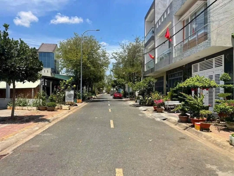 Bán lô đất mặt tiền Nguyễn Siêu, Bà Rịa, 90m2, 2 tỷ 890 triệu