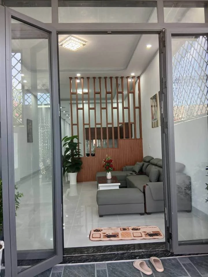 Bán nhà cấp 4 145m² 3 phòng ngủ Hóc Môn 2 tỷ 850 - Ảnh thu nhỏ 2