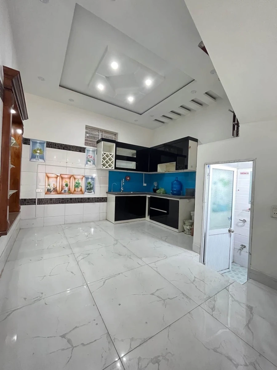 Bán nhà 4 tầng 50m2 giá hơn 3 tỷ tại ngã tư cầu vượt Nguyễn Bỉnh Khiêm, Hải Phòng - Ảnh thu nhỏ 4
