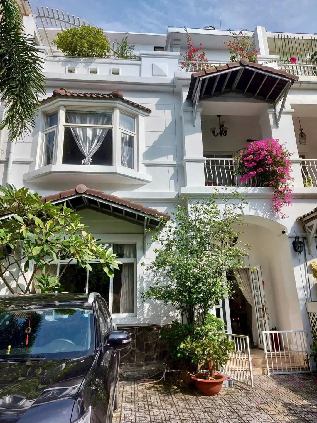 Bán biệt thự 3 tầng 190m2 khu Mỹ Thái 1 Phú Mỹ Hưng, Quận 7, giá 40 tỷ - Ảnh 1