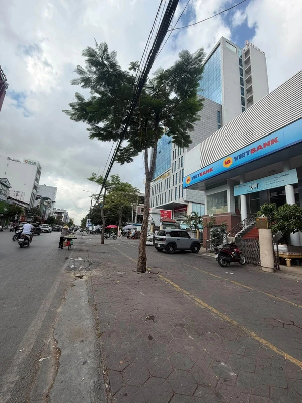 Bán nhà 4 tầng 40m2 phố Trần Nguyên Hãn An Biên, Hải Phòng