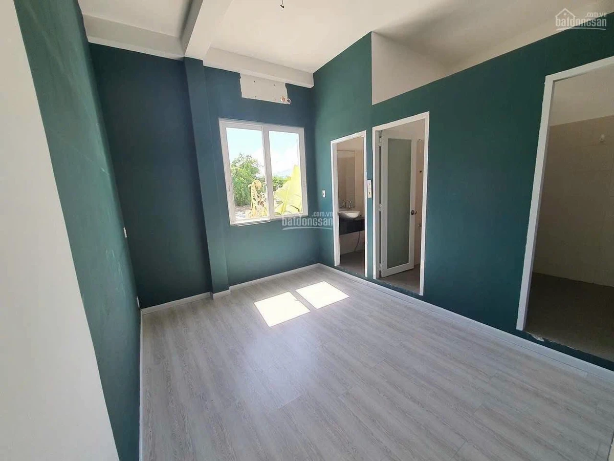 Bán nhà 3 tầng mặt tiền Nguyễn Thị Minh Khai, Nha Trang, 143m2, 36,5 tỷ - Ảnh thu nhỏ 4