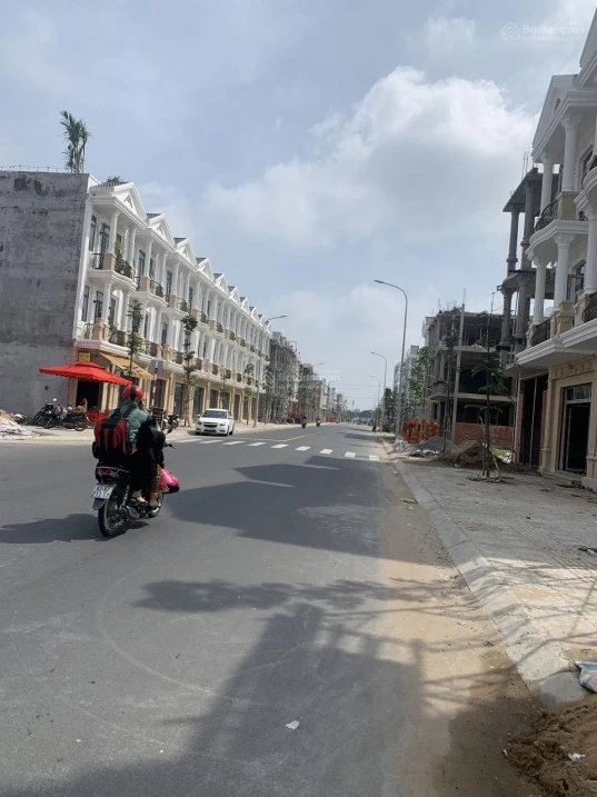 Bán nhà thổ cư 99m² KĐT Hoàng Tâm 1 tỷ 2 taysonghau