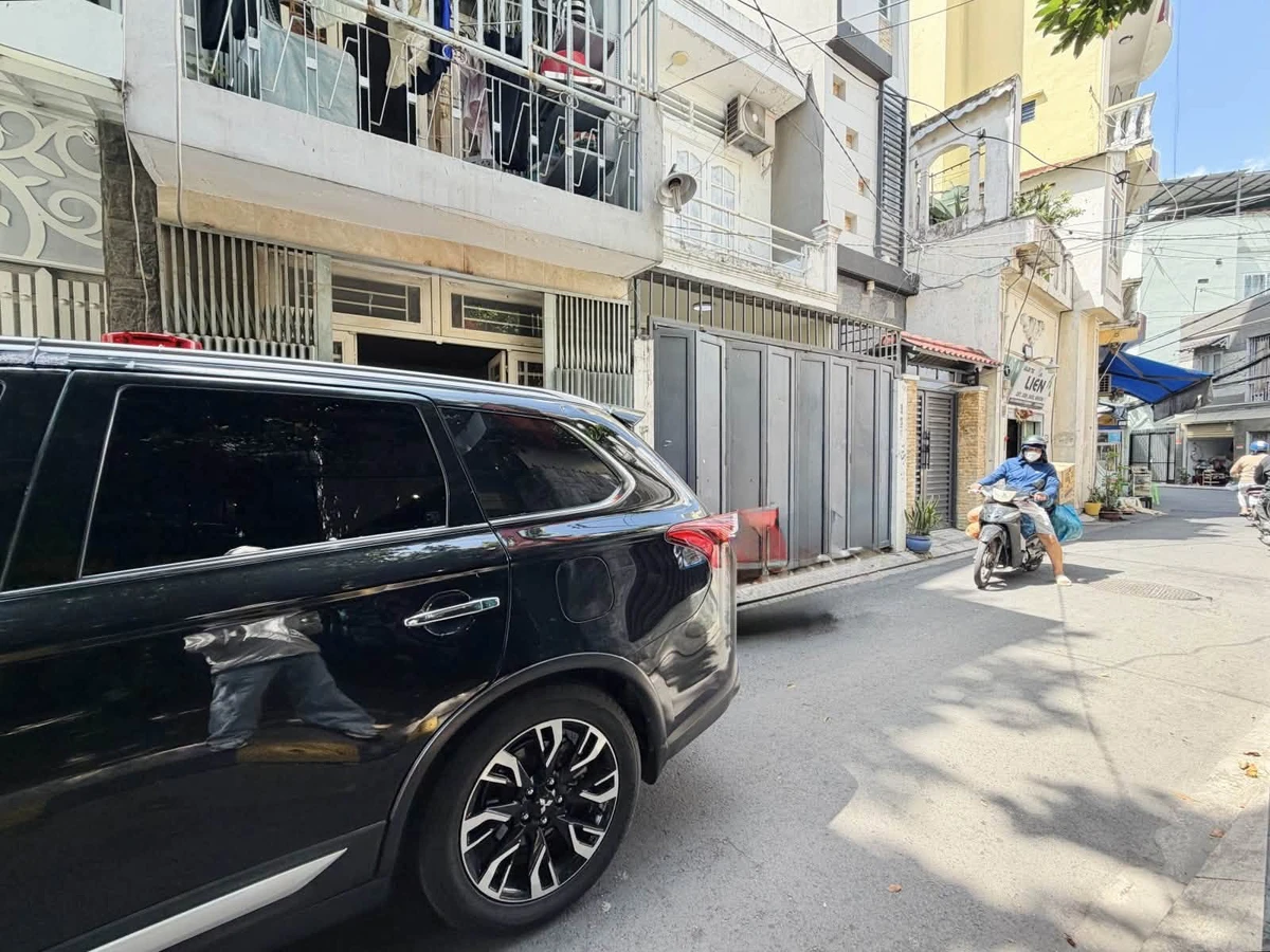 Bán nhà 80m² 3 tầng 10 phòng hẻm ô tô 2 mặt đường Lê Quang Định, Bình Thạnh - Ảnh thu nhỏ 2