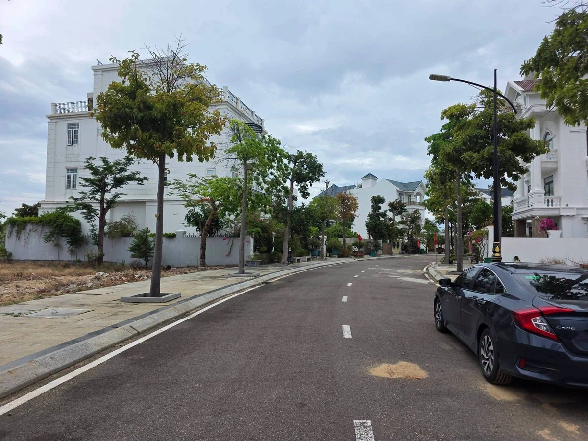 Bán gấp lô đất biệt thự phía giáp, 200m2, 7 tỷ 4 - Ảnh thu nhỏ 3