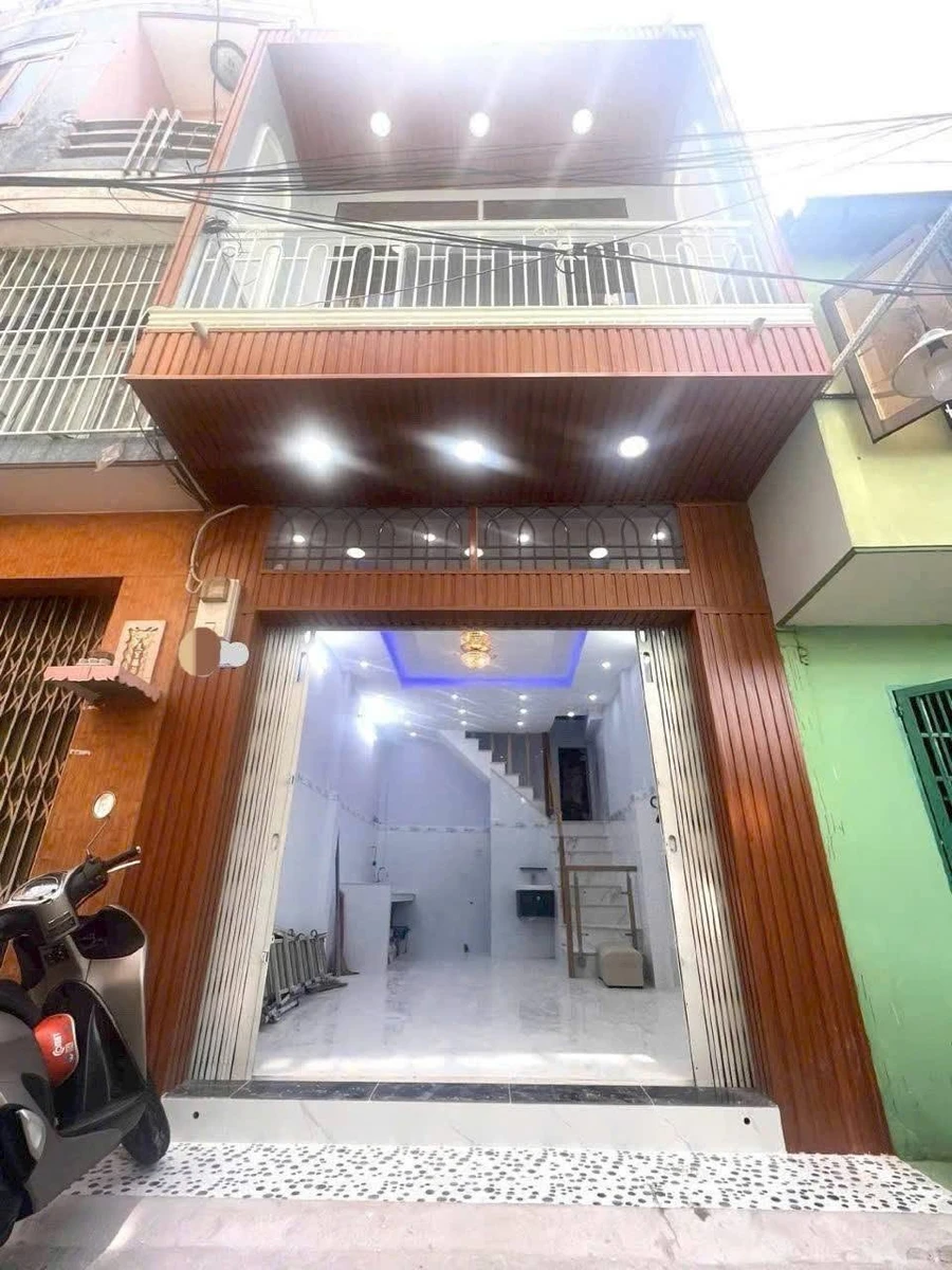 Bán nhà hẻm 5m 2 tầng 30m² gần chợ Thiếc, Quận 11, giá 4,53 tỷ - Ảnh 1