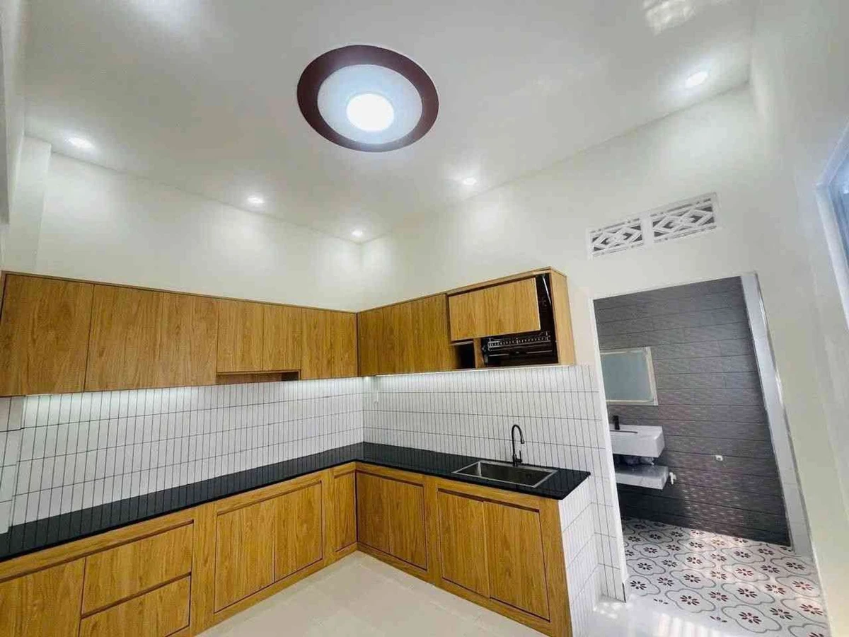 Bán nhà 2 tầng 140m2 đường Nguyễn Văn Bứa, Hóc Môn, 3PN 2WC, giá 5,45 tỷ - Ảnh thu nhỏ 5