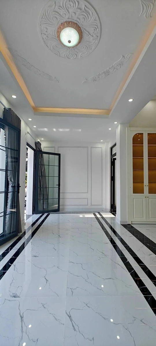 Bán nhà tân cổ điển mặt tiền Thành Thái Rạch Giá 158m² 5.49 tỷ - Ảnh thu nhỏ 5