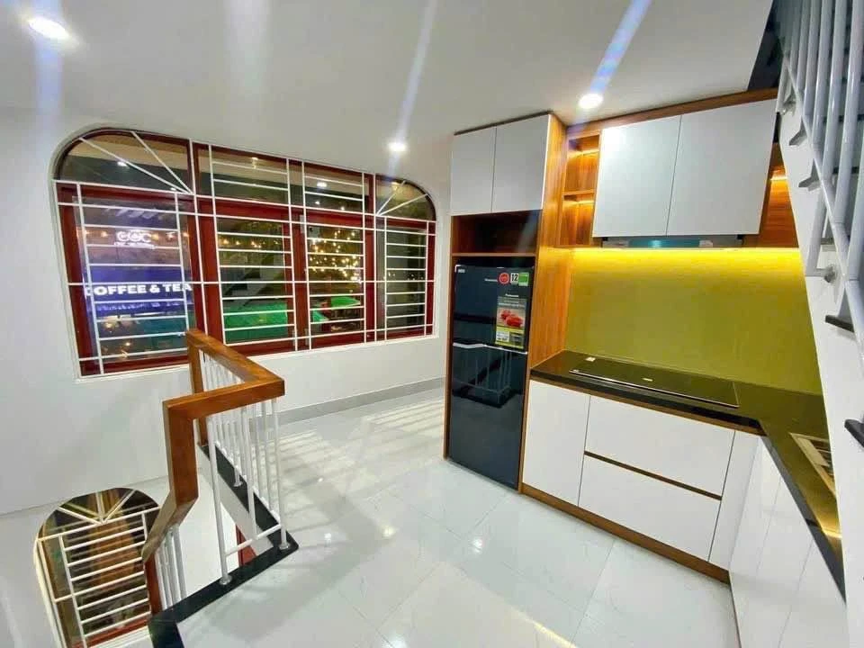 Bán nhà mặt tiền Hoàng Văn Thụ Quy Nhơn 70m² 3 tỷ 2 - Ảnh thu nhỏ 2