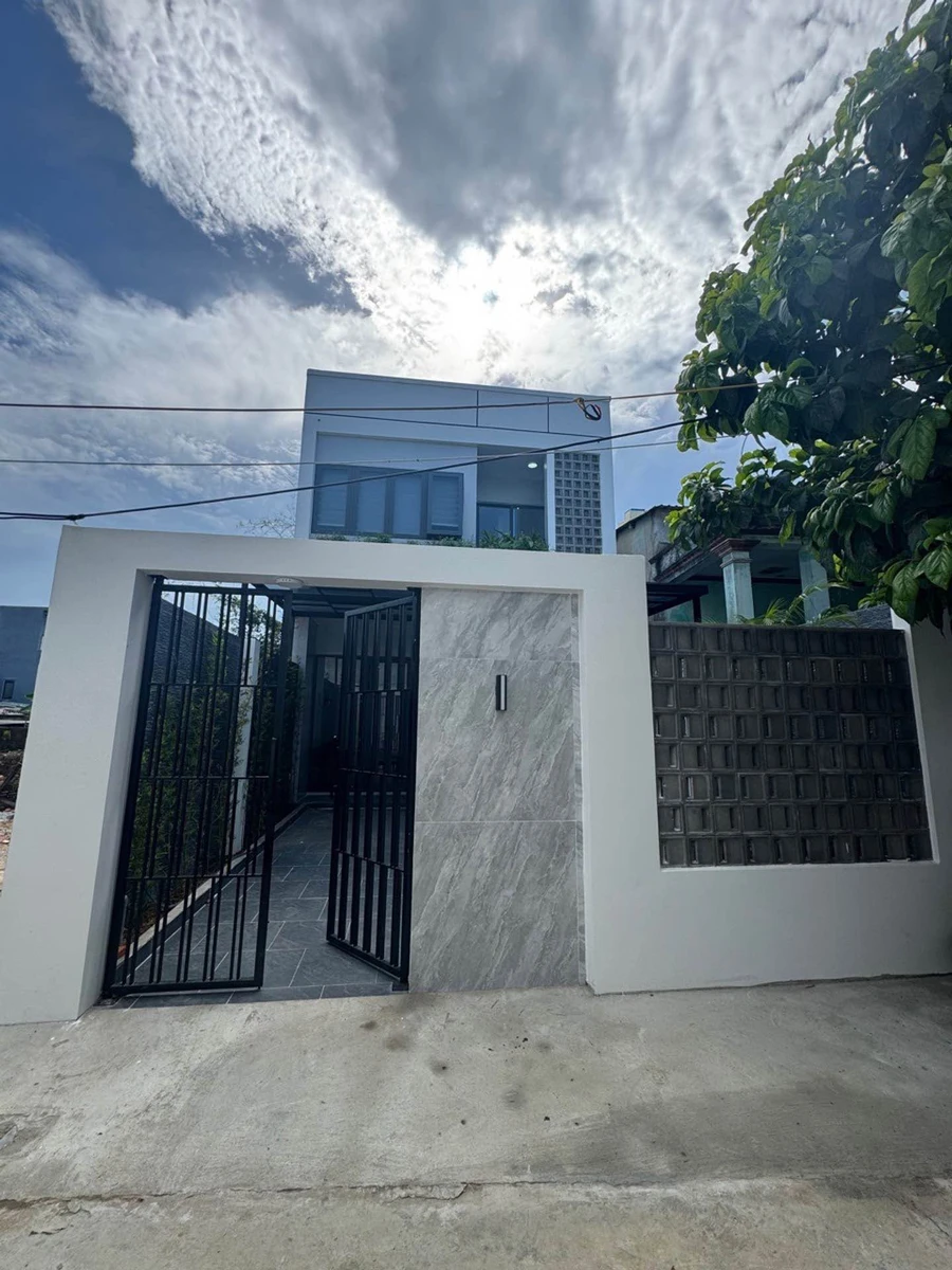 Bán nhà 2 tầng Cẩm Lệ, sân vườn, 120m², 4 phòng ngủ, 4.2 tỷ - Ảnh 1