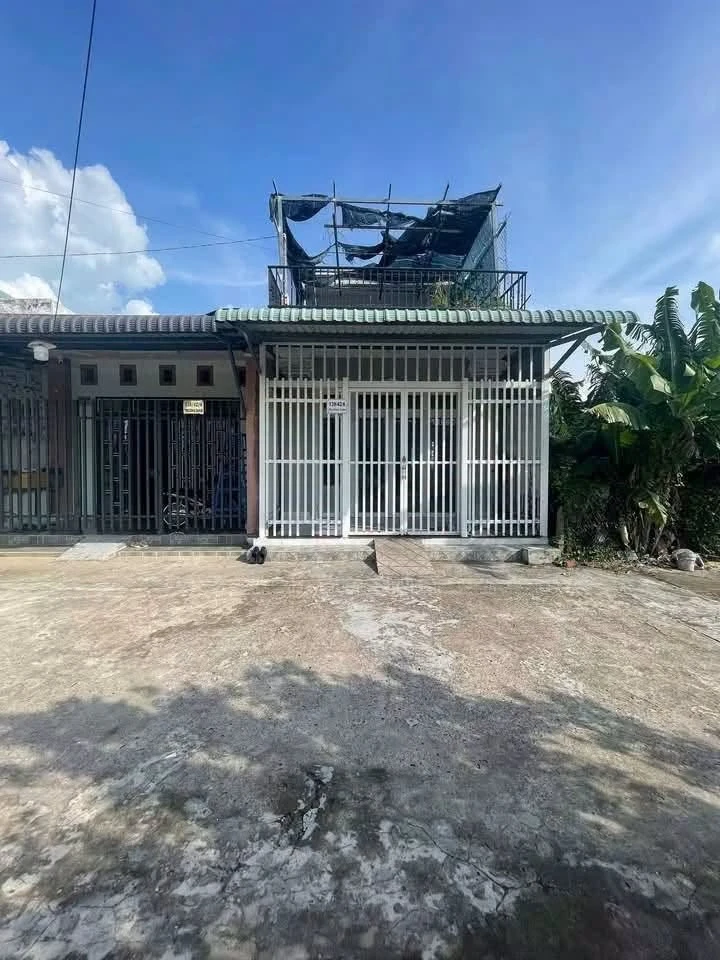 Bán nhà hẻm 100m² 4PN 3WC Rạch Giá, An Giang - Ảnh 1