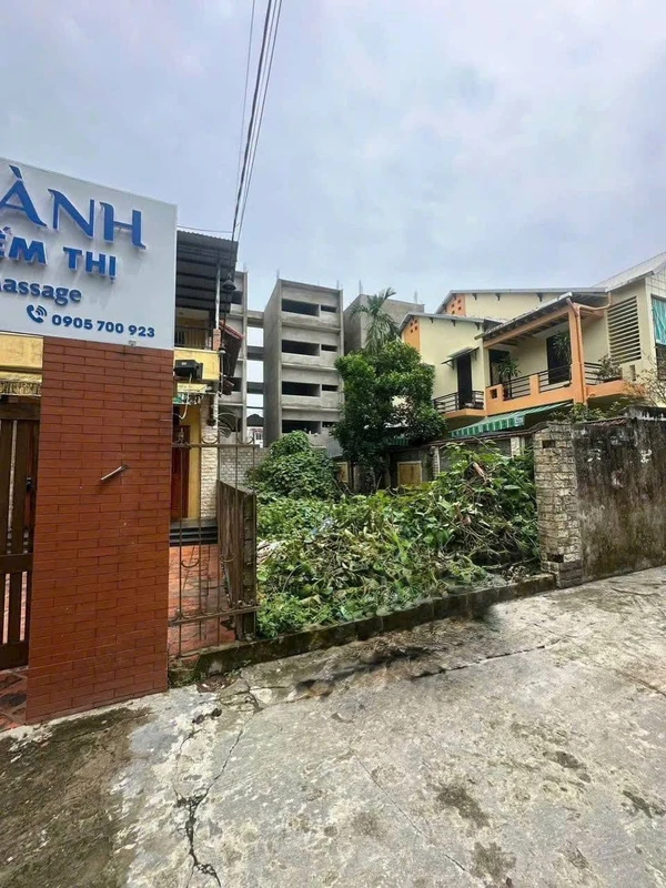 Bán đất 150m2 sát mặt tiền Nguyễn Sinh Cung, gần chợ Vỹ Dạ, Huế, giá 2,9 tỷ