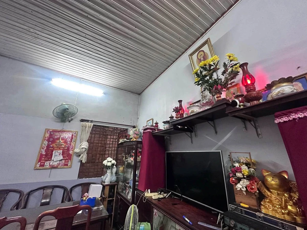 Bán nhà cấp 4 kiên cố 8x14m gần sân banh Gò Đậu, Phường Phú Thọ, giá 2,25 tỷ - Ảnh 1