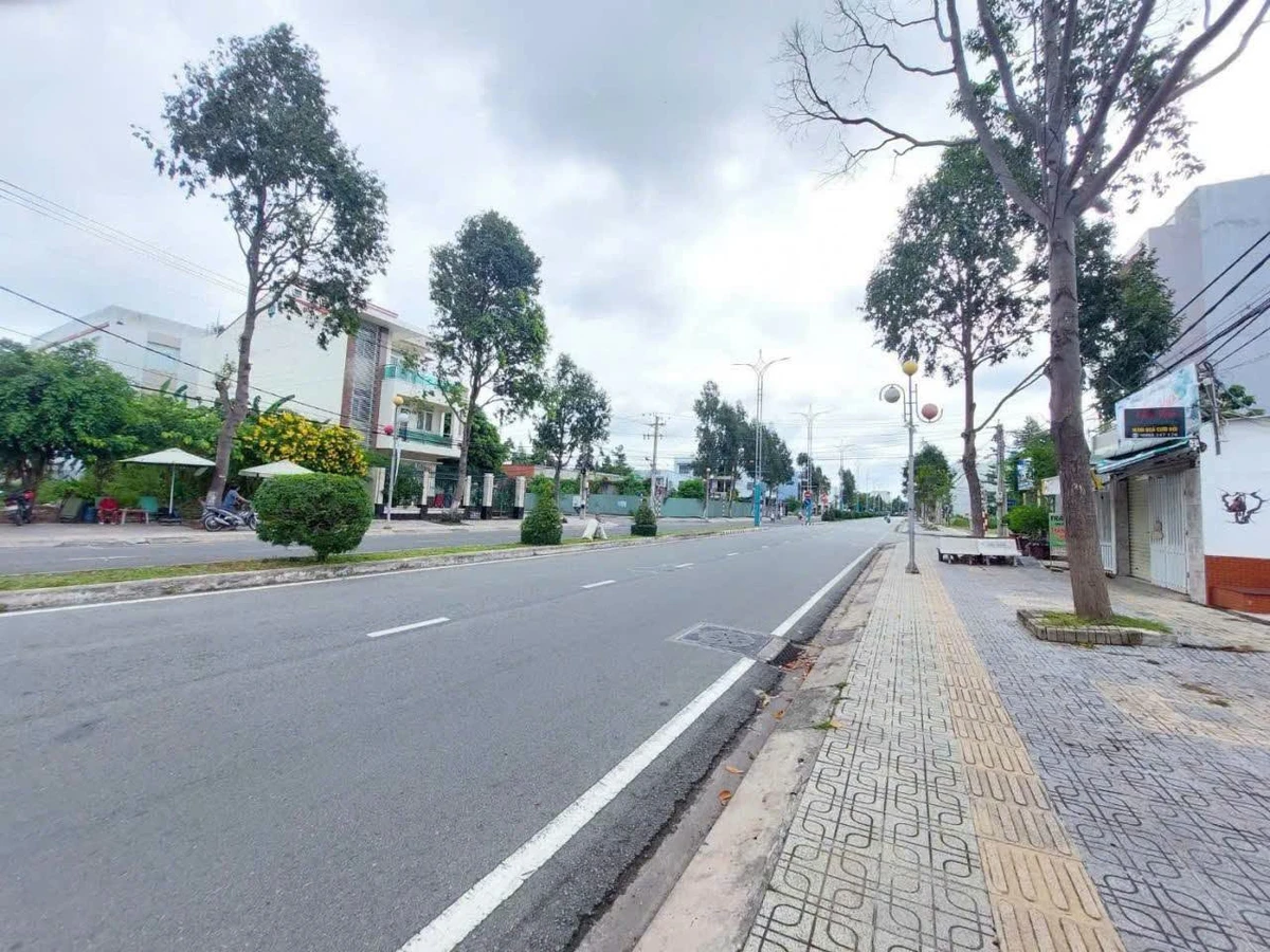 Bán nền đất mặt tiền Nguyễn Văn Nguyễn, Bến Tre, 110m2, 2,7 tỷ - Ảnh thu nhỏ 2
