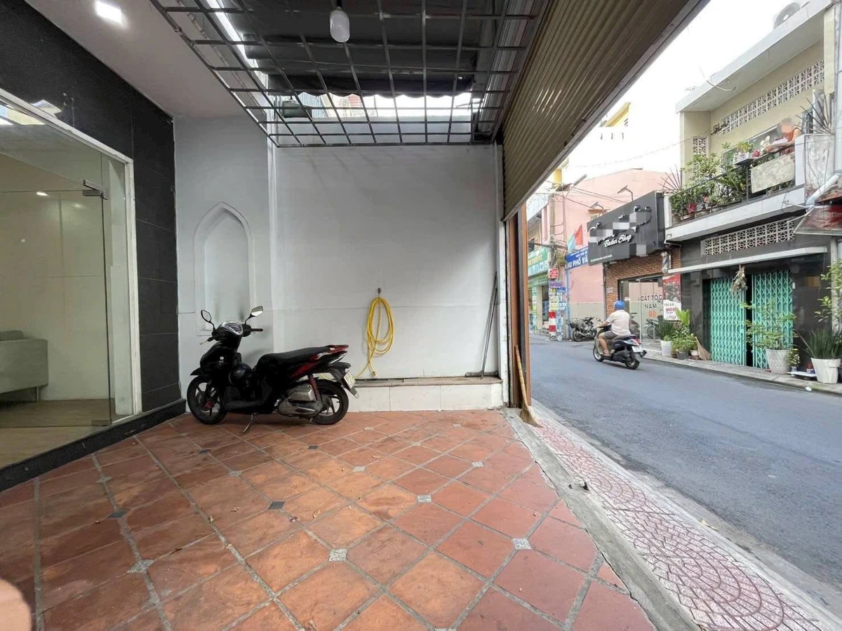 Bán nhà mặt tiền Nguyễn Đình Chính, Phường 15, Phú Nhuận, 102m², giá 23 tỷ - Ảnh thu nhỏ 3