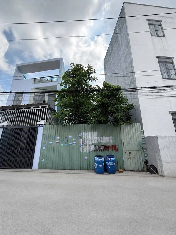 Bán biệt thự sân vườn 280 m² góc lô Lê Hồng Phong 17,5 tỷ kdtfptdanang