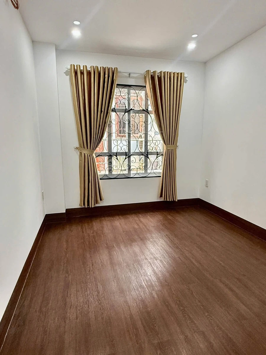 Bán nhà 1 trệt 1 lầu 30m2 đường Lê Lợi, Vũng Tàu - Ảnh 1